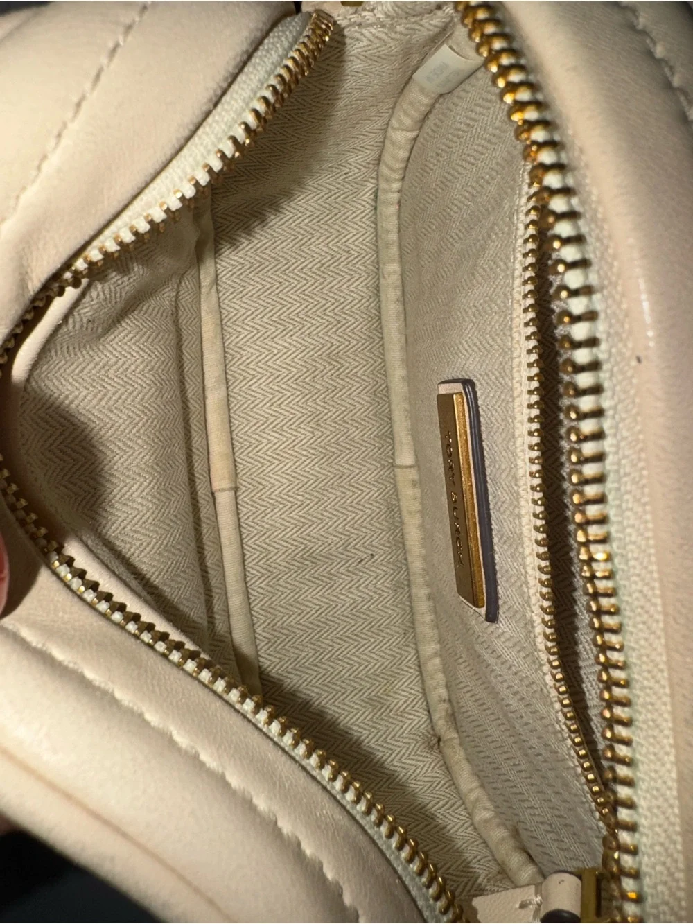 Tory Burch KIRA CHEVRON CAMERA BAG Crossbody Gold Chain